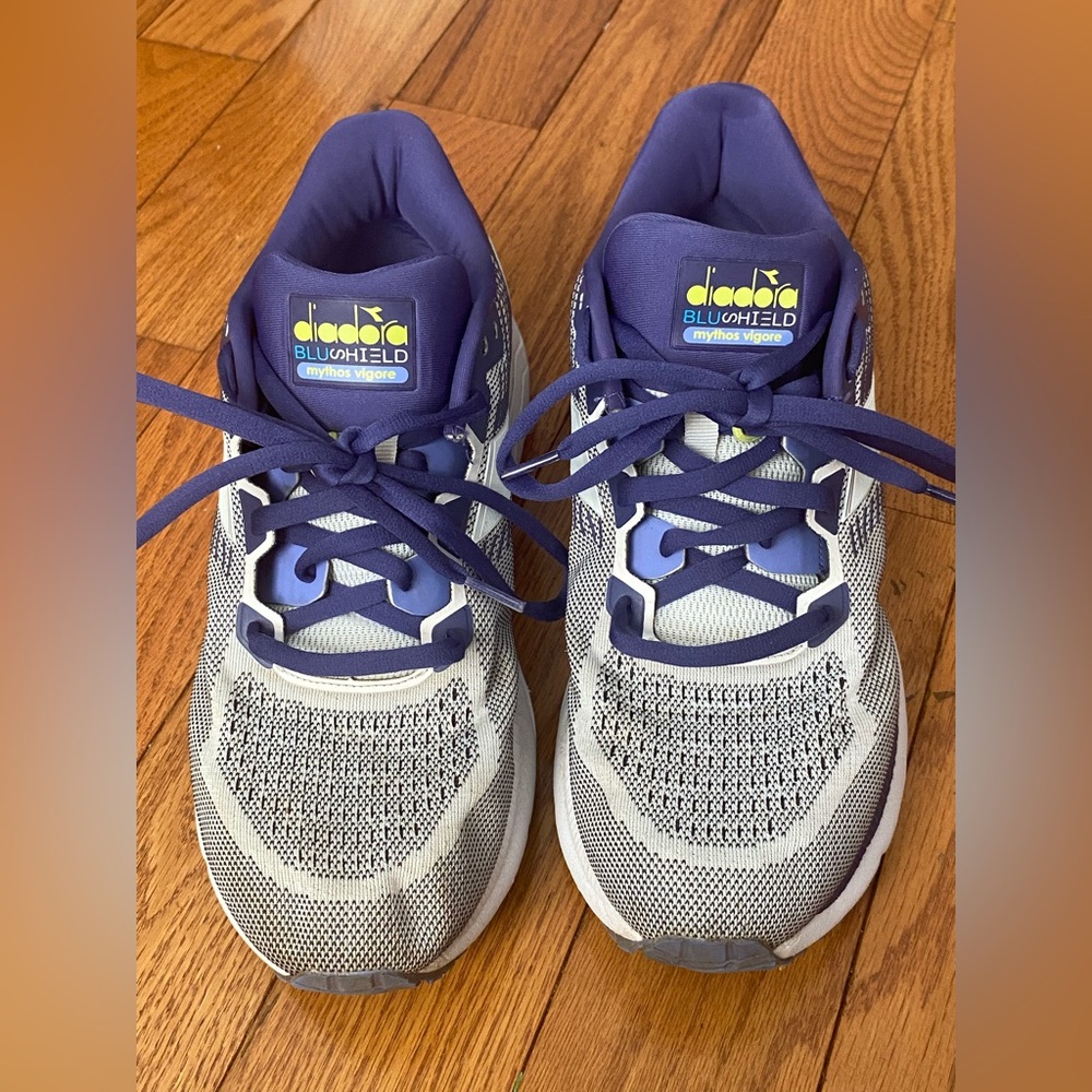 Women's Diadora BluShield Mythos Vigore Purple Gray Running Shoes Size 10.5